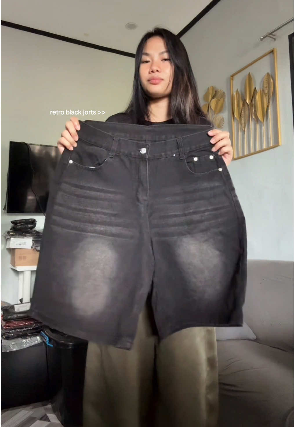 may stocks na ulit! 🤝🏻 #blackjorts #jortsoutfit #jorts #denimjorts #unisexfashion 