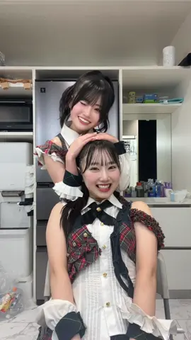 れみ先輩に付き合っていただきました‼️先輩方が優しくて優しい世界😭のりのりなマイクスタンド先輩→@徳永羚海 #好きすぎて滅 #MILK さん