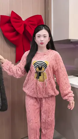 Bộ Ngủ Lông Cún Con Xoắn, Lông Dày Dặn Mềm Mại, Siêu Ấm Áp, Lông 2 mặt hình thêu Freesize mềm nhẹ Áo Nữ#setdonu #dobonu #doboxinh #xuhuong 