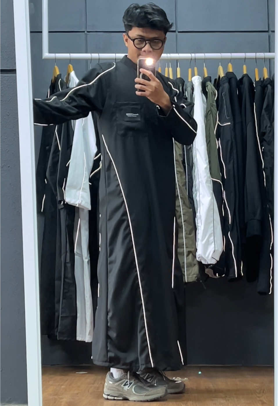 Menyala abangku, Jubah Reflective Goodbroks 🔥 #goodbroks #outfitideas #jubah #muslimwear #fyp 