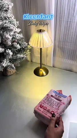 Travel pack na Mini Wipes 6pcs na ang laman ng isang pack at 11 sheets! #kleenfantwipes #miniwipes #babywipes #travelpack 