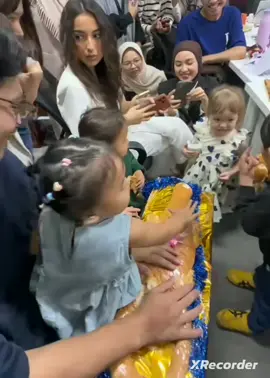 Junho : kamari cantik gess bisa aja lu junhoo @jennifer.coppen @AA Daehoon 대훈  #daehoon #kamari #kamariskywassink #fyp #viral 