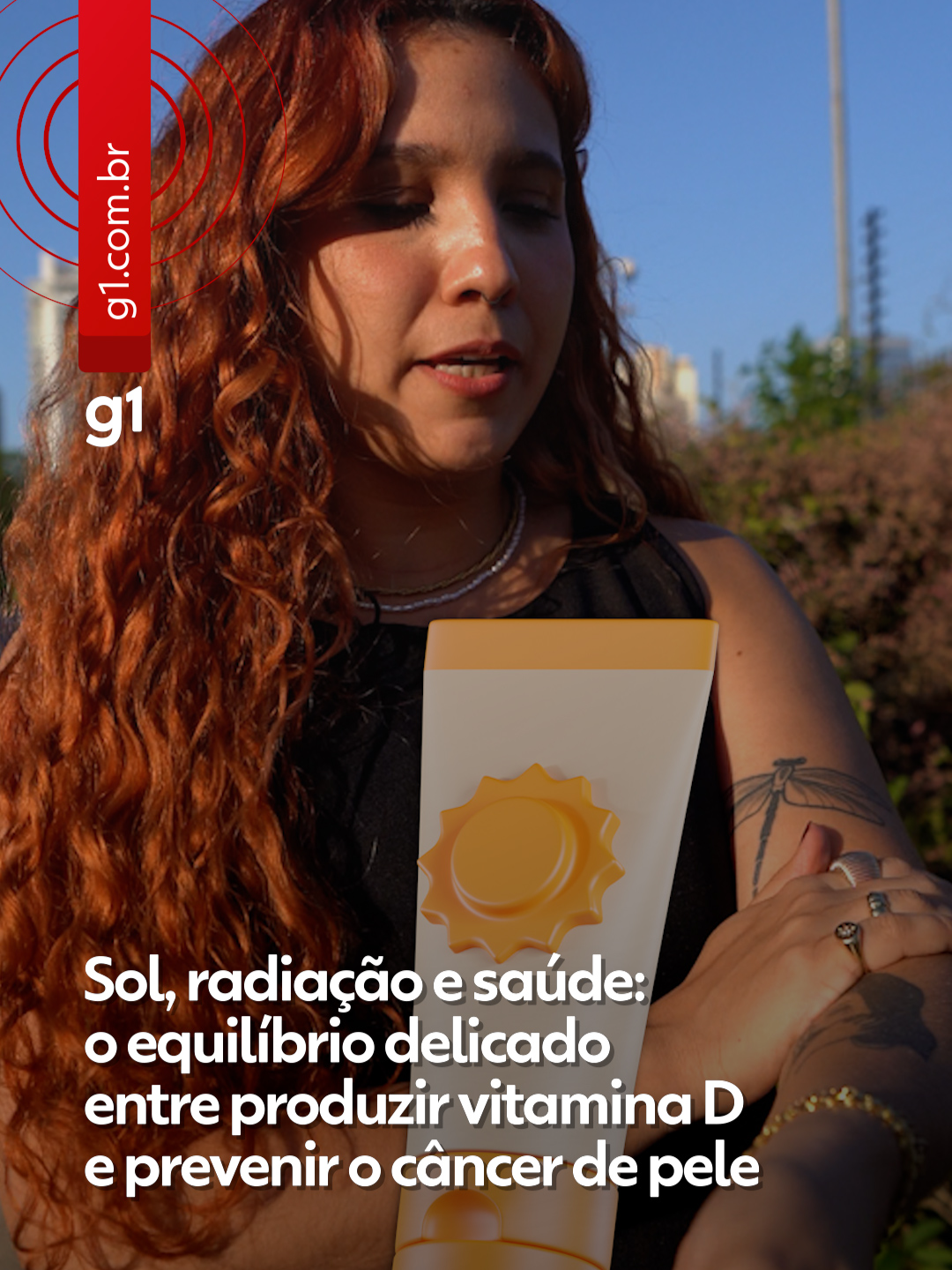 Sol, vitamina D e risco de câncer de pele: o que a ciência sabe ☀️ Minutos de luz já são suficientes para produzir vitamina D, mas a mesma radiação que ajuda o corpo também é o principal fator de risco para câncer de pele no Brasil.   Mesmo com protetor solar, uma quantidade de UVB ainda atravessa a pele e permite a síntese de vitamina D. O problema não é o filtro: é o excesso de exposição ao longo da vida. Cada queimadura conta, e o dano é cumulativo.   O Brasil registra mais de 220 mil casos de câncer de pele por ano. Por isso, especialistas reforçam: é impossível controlar a “dose exata” de sol que seria segura para todos. A recomendação é evitar os horários de maior radiação, usar FPS 30 ou mais e buscar vitamina D principalmente pela alimentação e suplementação.  Para saber mais, clique em 'leia o artigo'. #g1 #sol #tiktoknotícias