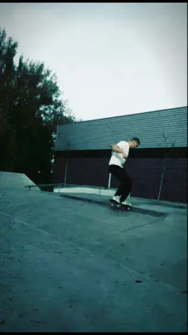 @Leroy using our 7ply Canadian maple deck in size 8.0 to master some new tricks 🔥🔥🔥 👏 👏 👏 Decks and apparel available at www.scratchcrewskateboarding.com #newdeck #skateshop #skatebaordingforyoupage #skateboard 