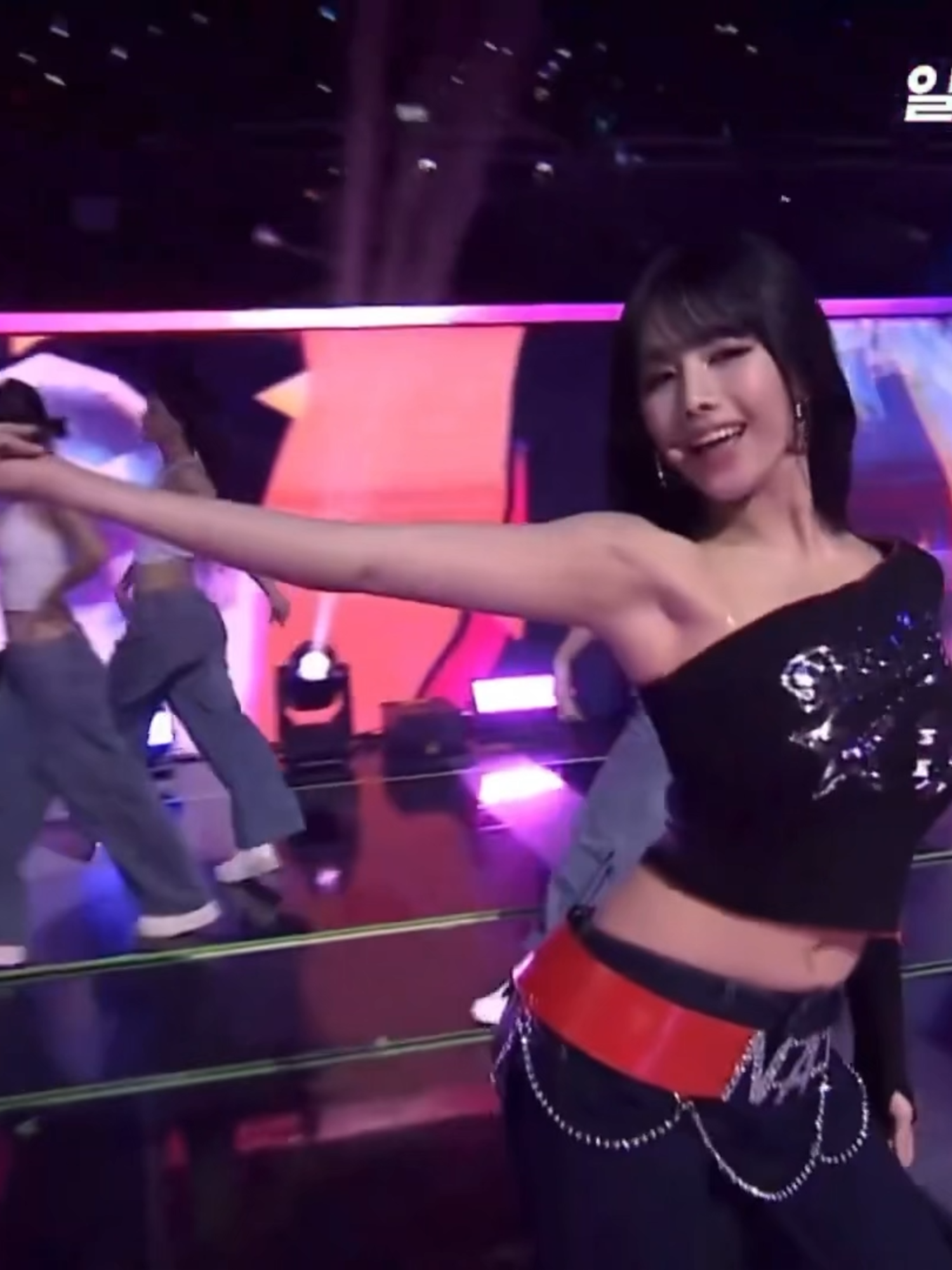 Natty performs 10 minutes by Lee Hyori FULL PERFORMANCE #MCNATTYforKGMA #KGMA2025 #KISSOFLIFE #จูบชีวิต