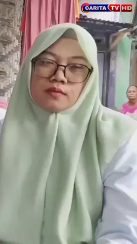 Pendamping Pkh Desa Labuan Berharap Rumah Yang mendapatkan Manfaat PKH dan BANSOS lainya di Kab pandeglang di tempeli stiker, Selain itu Warga Juga berharap data lama yang di kabupaten pandeglang untuk di perbarui 