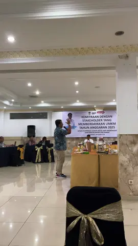 Kegiatan Kemitraan dengan Stakeholder yang Memberdayakan UMKM pada Rabu, 12 November 2025 yang diselenggarakan oleh Dinas Koperasi Usaha Kecil dan Menengah Kab. Bandung Barat Program ini menghadirkan beberapa Perusahaan Ritel dan Tempat Wisata yang berada di Kab. Bandung Barat, antara lain: - Indomaret - Alfamart - Lottemart - Borma - Floating Market Ratu Cullinary menjadi salah satu UMKM yang di kurasi produknya, semoga ini menjadi salah satu jalan untuk Ratu Cullinary mempunyai mitra baru. #ratucullinary #umkmbandungbarat #umkmbandung #Foodie #makananenak 