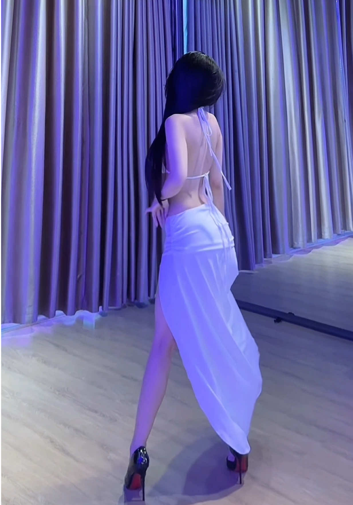 Nốt clip giữ chuỗi đăng bài chăm chỉii 🖤🖤 Ling BDance Studio dạy trực tiếp tại BG và online toàn quốc. Các chị đẹp đam mê lhe e nha🙋🏼‍♀️ #LingBDance🎶 #dance #twerk 