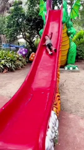 So the slides at Dizzy castle are kinda fast if anyone was wondering🤣(no babies were harmed)#trending #baby #babiesoftiktok #fail #epicfail                 