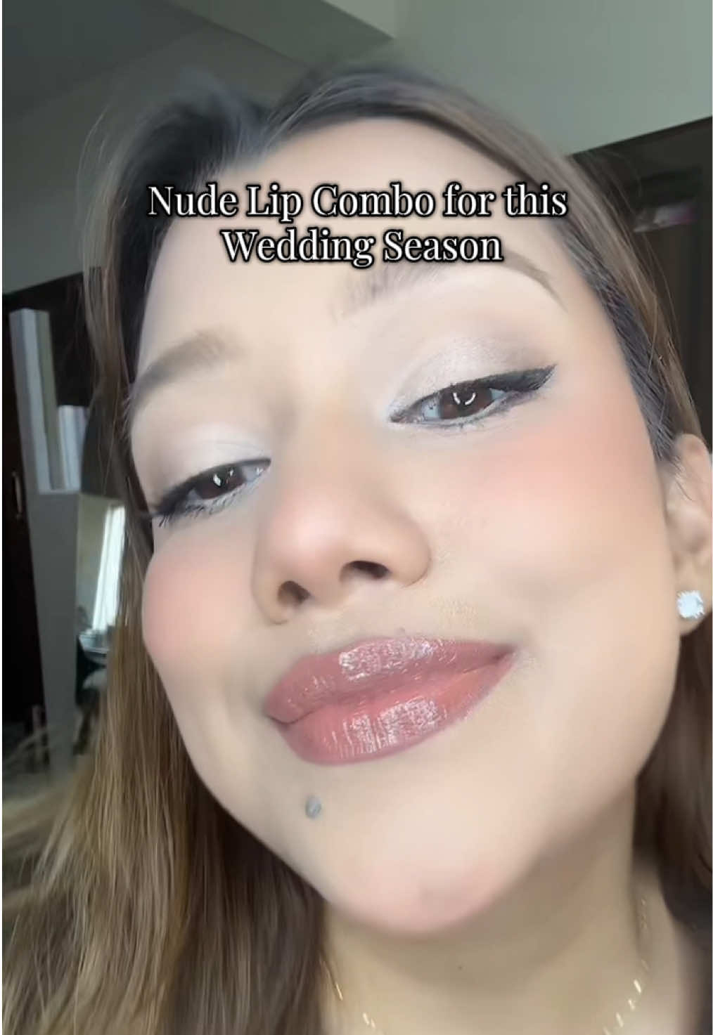 Nude lip combo alert 🚨  A perfect lip combo for this wedding season Used forever52 lipliner Rose velvet lipstick 18 Juicy glow grapes  Get it at www.mishisa.com #mishisa #mishisacosmetics #lipcombo #forever52 #glossylip 