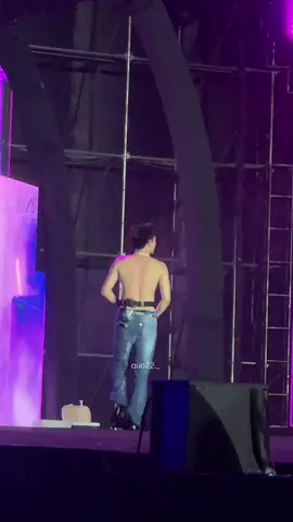 DƯƠNG DOMIC CỞI ÁO RỒIII 😭 TÔI ĐÃ CHẾTTTTTT AAAA 😭😭 @Dương Domic #duongdomic #dopamine #waterbomb #fypシ #xuhuong 