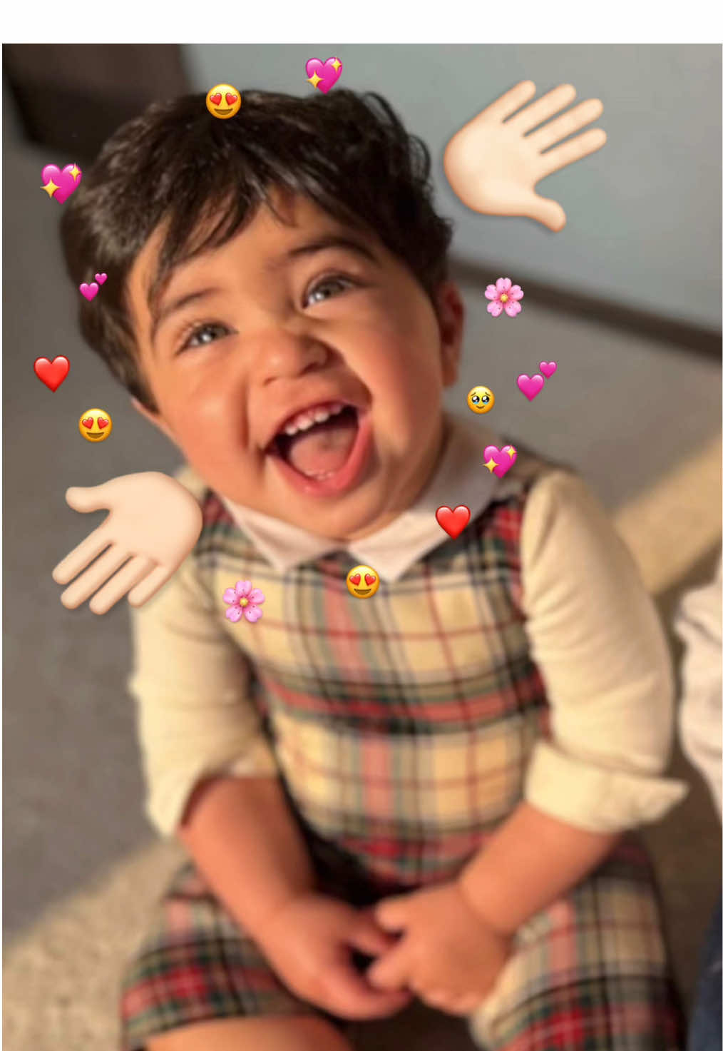 #CapCut @aqeeelstar @Farah Alhady🌸 #نوح_الرئيسي #نوحي_ورد_وريحان_واحلا_ولد_فالاوطان🥹   #مشاءالله_تبارك_الله 