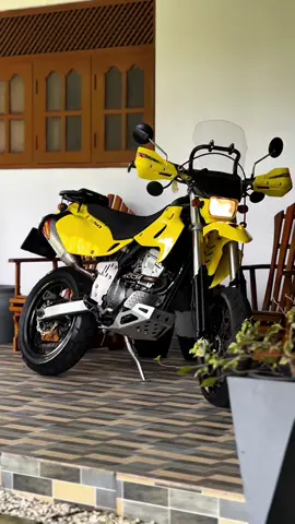 ආදරේනම් ඕනම දේක වටිනාකමක් දැනෙනවා…! 🥺❤️‍🩹#foryoupage #fry #viral #dtracker #yellow @AnT🐜🇱🇰. @Kalu_❌ @• 𝐏𝐀𝐖𝐀𝐍 (පොඩී) 🗽 ! @Nips boy @Lakshitha_Nirmal✨ @Dhyan @Iroshan Madushanka @Mala 🌿 @LK Motors & Modifications 🇱🇰 