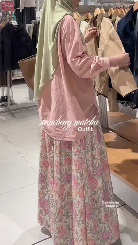 Sebabkan skirt ni viral kita pun terjebak juga nak beli. #strawberrymatcha #pinkoutfit #skirtviral #floralskirt #skirtoutfits 