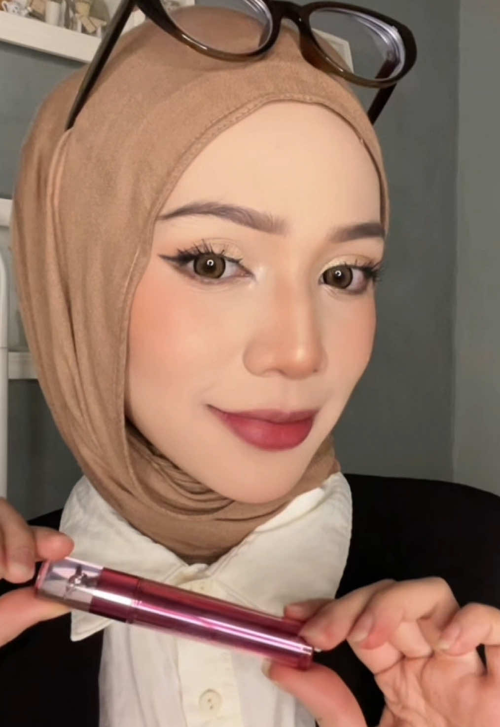 #timephoria #blurringtint #glosstoblur 