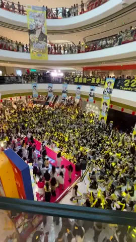 គ្រាន់តែមើលក៏ដឹងថាសប្បាយដែរ🤭😘#朱志鑫 #ZhuZhixin #棍丝 #foryou #fyp 