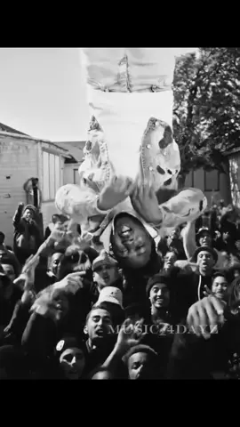 Kendrick 👀 #kendricklamar #tpab #schitzoposting #mmatbs #👀👀👀 