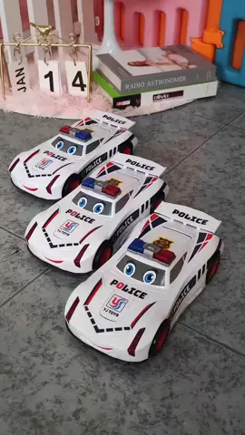 Đồ chơi xe cảnh sát biến hình 