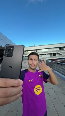 Selfie mode activated with Roony and the @Human Mobile Devices 🤳 #ShotonHMD #fcbarcelona #barçaontiktok 