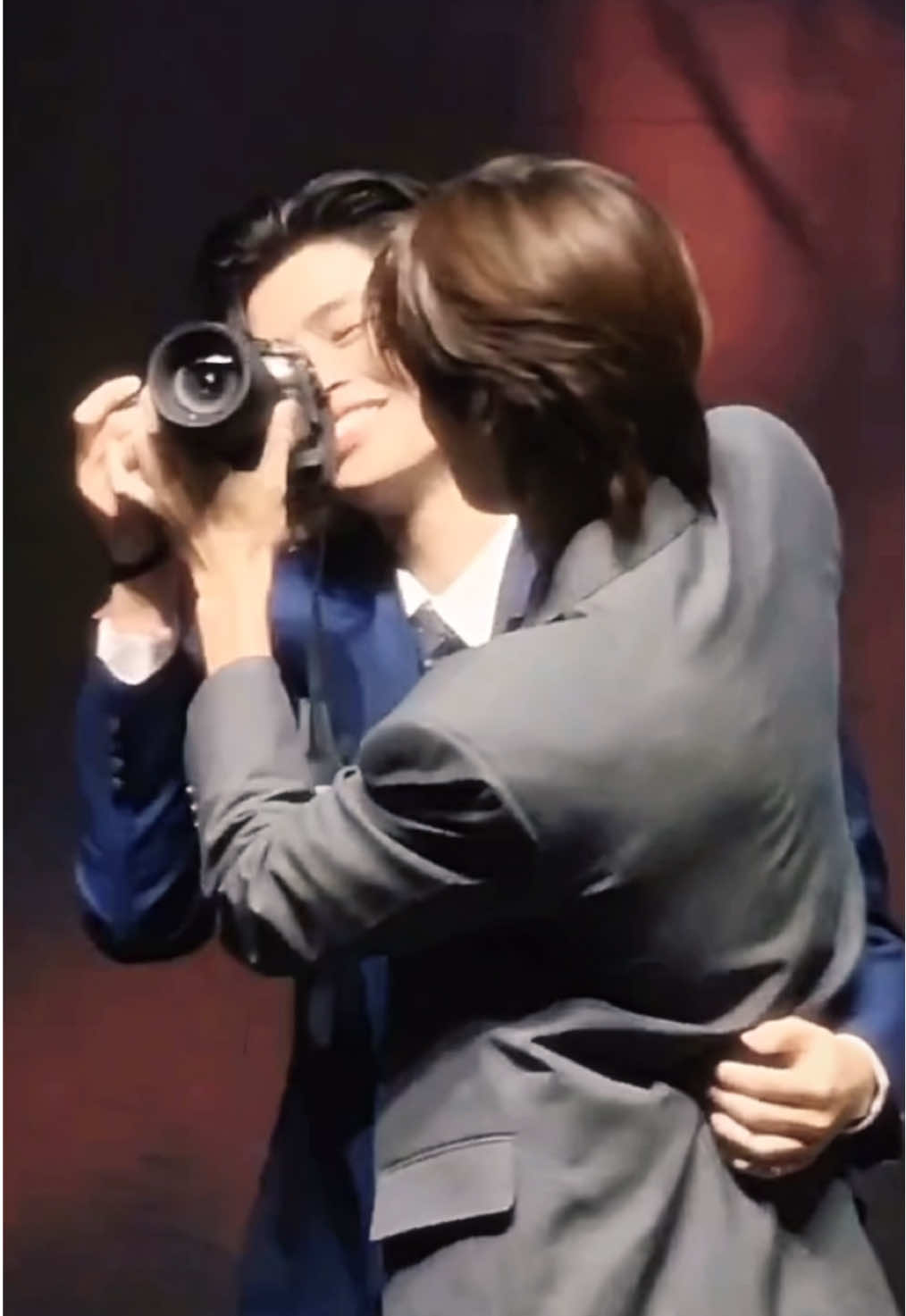 😳😳😳😍😍😍😭😭😭 #MeAndTheeSeriesEP1  #pondphuwin  #ppnaravit  #phuwintang #ปอนด์ภูวินทร์ Cr.Phuwinofficial.動画内