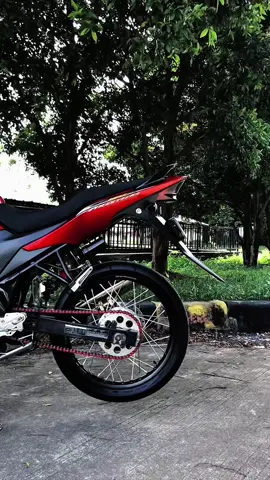 #cb150rminimalis #cb150rstreetfire #cb150r_jarijari #cb150rindonesia #cb150rmodifikasi 
