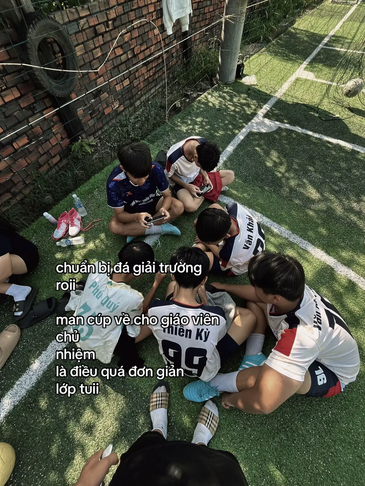 chuẩn bị đá giải trường roii man cúp về cho giáo viên chủ nhiệm là điều quá đơn giản lớp tuii#cê10lườinhấtkhối #10c10thptxh #fyp #tiwn 