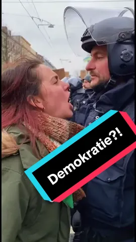 Links-grüne Demo gegen die Polizei und die Polizeigewalt #Polizeigewalt #Polizei #Demonstration #linksgrün #satire 
