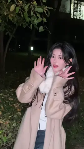 151125 — 孔雪儿 xiaohongshu ❅ เสว่เอ๋อร์มาชาเลนจ์เพลงใหม่ของคุณหลิวเหวยค่ะ ♡ #ขงเสว่เอ๋อร์ #KongXueer #SnowKong #孔雪儿 #fyp 