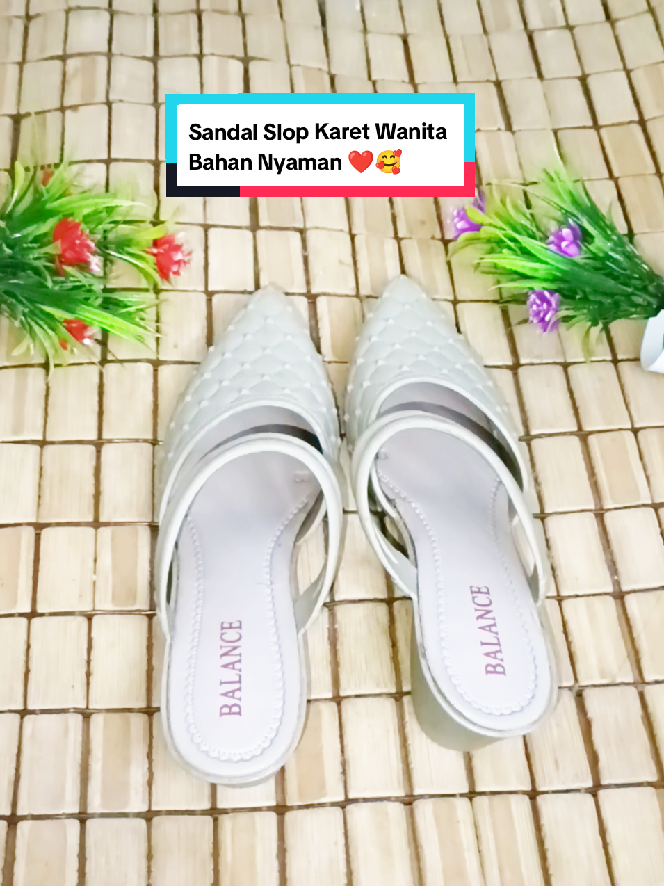 Sandal Slop Karet wanita.. #panencuan #affiliate #affiliatetiktok #sandalwanita #sandalkaret 