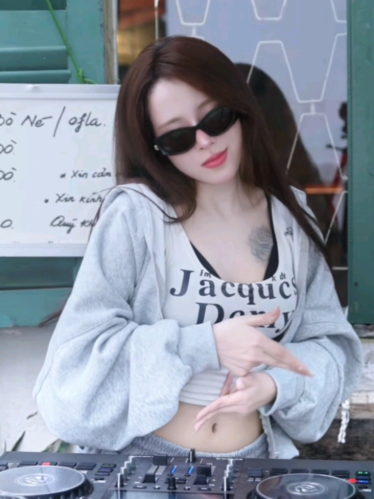 Sài Gòn xa hoa remix #DJ #Hyena #BinTran #Saigonxahoa #Nhacche 