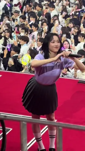 ＝love8周年ツアー名古屋1日日目🐣 いおちゃん（&舞香ちゃん）のファンの方に届きますように🪽 ※画質は良くないです、、 #イコールラブ #イコラブ8周年 #野口衣織 #佐々木舞香#いかりんぐ