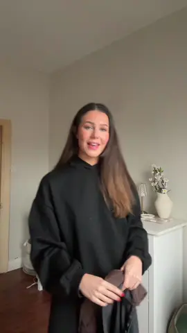 Today’s ootd!! Cute and casual xo 🤎🤎♥️ @Musera @boohoo #OOTD #autumnfashion #earmuffs #furtrimcardi 