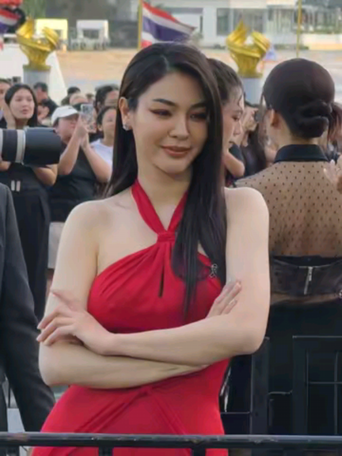 แค่ได้เห็นหน้าก็มีความสุขแล้ว คิดถึงมากๆ #PerayainEFW2025 #SilhouettexFaye #EFW2025 #FayePeraya #ฝ้ายพีรญา 