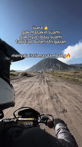 dah gitu gaji full masuk rekening istri, kalo cuti pun selalu diajak liburan😜🥰 #ldmstory #fyppppppppppppppppppppppp #tambangbatubara #storytambang #bromo 