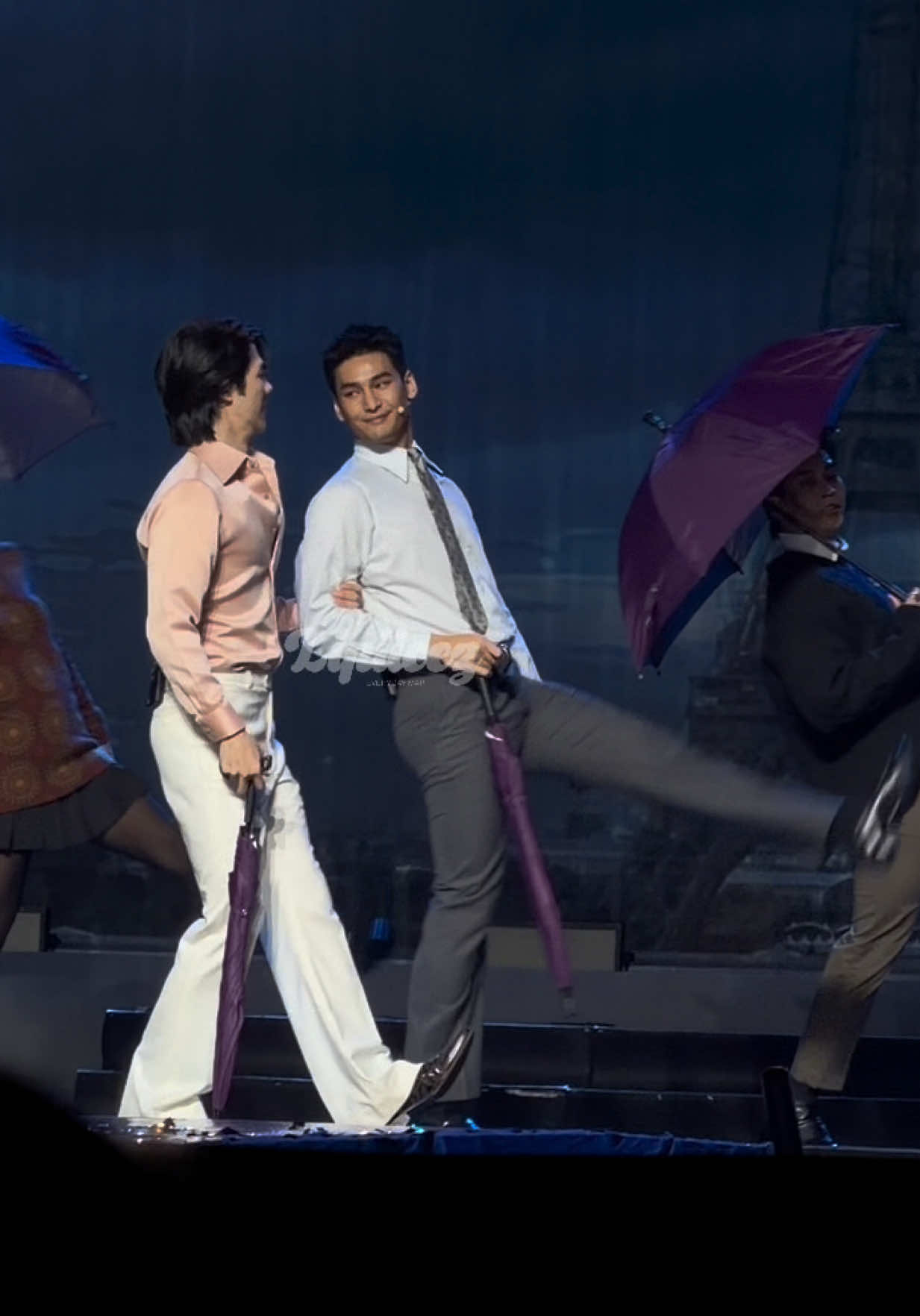 มายอาโปเต้นน่ารักมากกกอะ ฮื่อๆๆๆ เต้นกันเก่งจุง   #ShineBKKFancon #ShineTheSeries