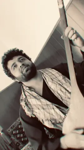 خیلی بر من نازنین نامهربانی میکند🥀👋🏻