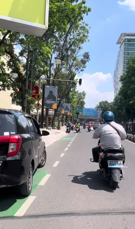 Vibes bandung. BIP enak bnget kalau jalanan sepi begini #sunset#sunscreen #indonesia🇮🇩 #fypシ゚ #bandungkotakembang 