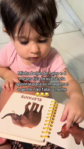 Kkkkk a língua no final  #bebemenina #maternidade #maedemenina #bebestiktoks 