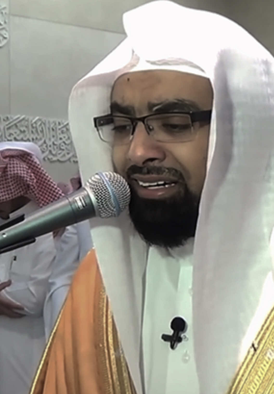 { كَلَّا إِذَا بَلَغَتِ التَّرَاقِيَ } تبارك الرحمن يالخشوع 😢 #ناصر_القطامي #سورة_القيامة #اكتب_شي_توجر_عليه #Quran #islamic_video 