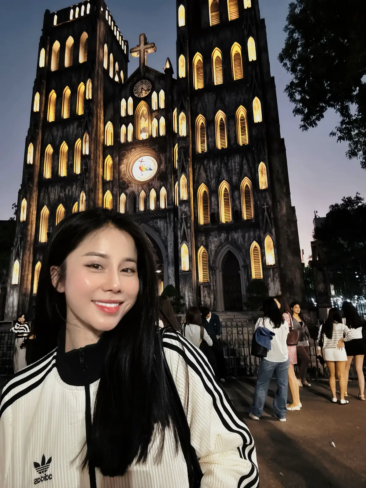 Tận hưởng mùa thu bản demo đi , ko mấy bữa nữa nó nhảy cóc sang mùanồm đấy 😆🍂