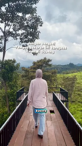 Gak nyangka ternyata di subang ada tempat sekeren ini😍‼️ ##rekomendasihotelsubang##redtravelers##urbanviewbyreddoorz##fyp#pineapplevilla  