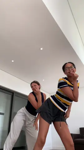 This dance is so addictive dc: @kipittok #dance2025 #trendingdance #dancechallenge #dancetok 