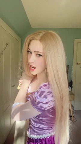 request plus I forgot to upload it awhile back #rapunzelcosplay #rapunzel #cosplay 