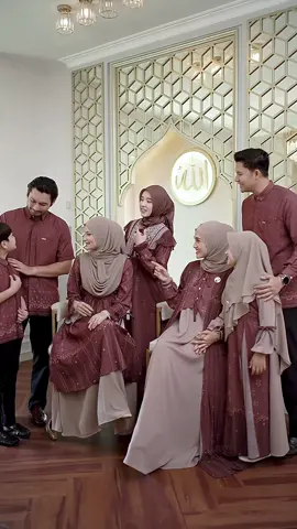 Senin sudah bisa List Po ya Harga pasti aman banget apa lagi bisa di cicil 2-4x. Yuk lanjut klik link dibio save no admin kota terdekat kalian utk katalog harganya #outfitlebaran #sarimbit2026 #sarimbitviral #outfitinspo #sarimbitlebaran2026