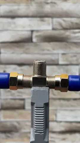 The installer’s trick that instantly restores your TV signal Simple technique to fix connection issues #USATools #TVSignalFix #InstallerHack 