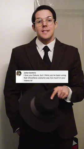 A Christmas cosplay but not Ghostface (upon many requests)  #christmasoutfits #christmascosplay 