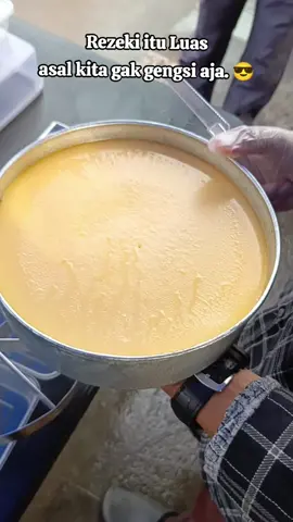 Buka setiap hari kak ya, jam 4.30 sore.  di depan Poltekes Jambi, Jangan lupa mampir 🙏☺ puding Cheese Caramel.  #pudingcheesecaramel  #Caramelojambi 