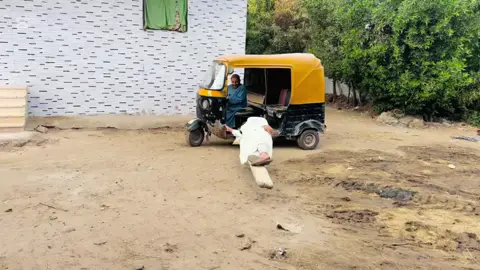 الفيديو اللي محافظة الفيوم كلها بتتكلم عنه👌مليونية العريس شيخ البلد احمد مطر ولحمه بالكريك ورز بسمتى اصفرررررررررر 😂