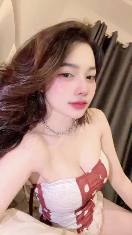 #ពេលដែលបិតភ្នែកឃេីញមុខបងមុនគេ😜#tiktok #sl #❤️❤️❤️❤️ 