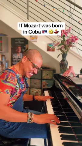 Sería la Rumba Turca?🤣💃. Les amooo! ❤️ . . #piano #mozart #salsa #rumba #queer   